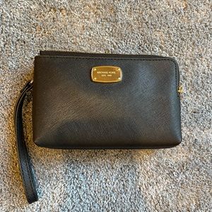 Michael Kors saffiano leather wristlet wallet